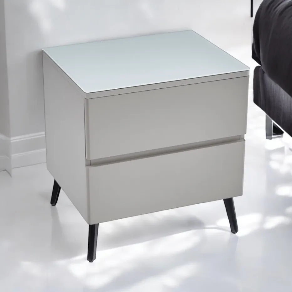 Chevet LYDIA en bois mat pieds noir #couleur_gris