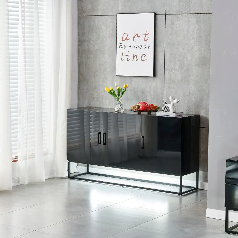 Buffet ALYA en bois laqué pieds noir