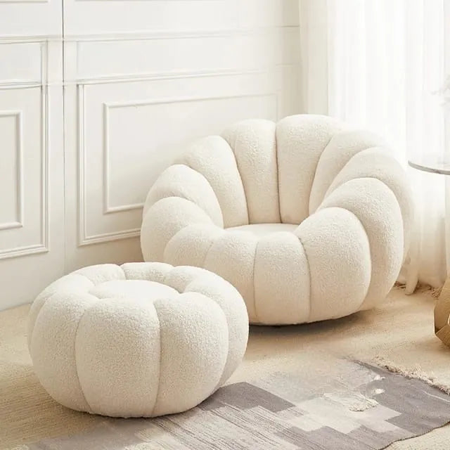 Fauteuil pivotant avec pouf Cozy en laine bouclée – Confort et design cocooning